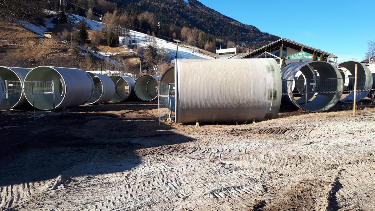 Viele Rohre, eine Einigung - Artikel der Tageszeitung „Dolomiten“ vom 01.02.2022, dolomiten.it